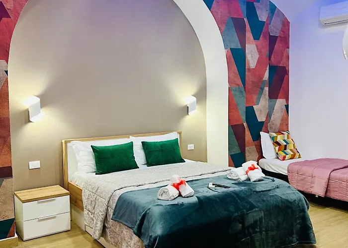 Luminosa House Station روما