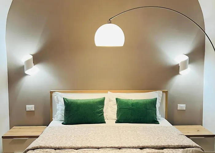 Luminosa House Station